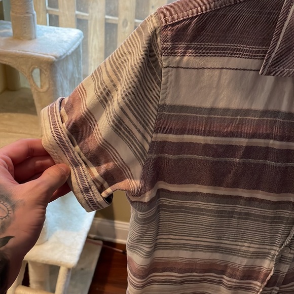 PacSun Size S On The Byas Short Sleeve Button Down - Picture 2 of 5
